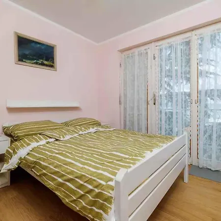 Apartament In 51201 Dramalj