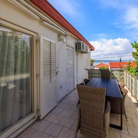 Apartament In 51201 *