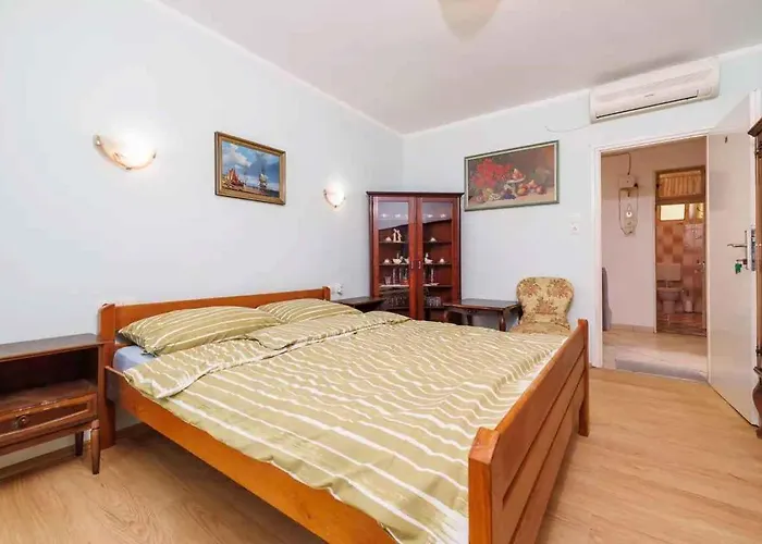 In 51201 Apartamento Dramalj