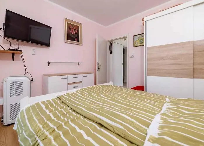 In 51201 Apartamento Dramalj