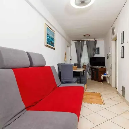 Apartment In 51201