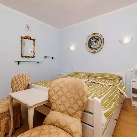 Apartman In 51201 *