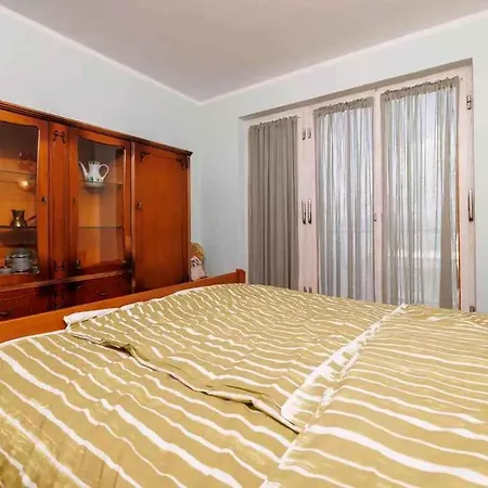 Apartman In 51201